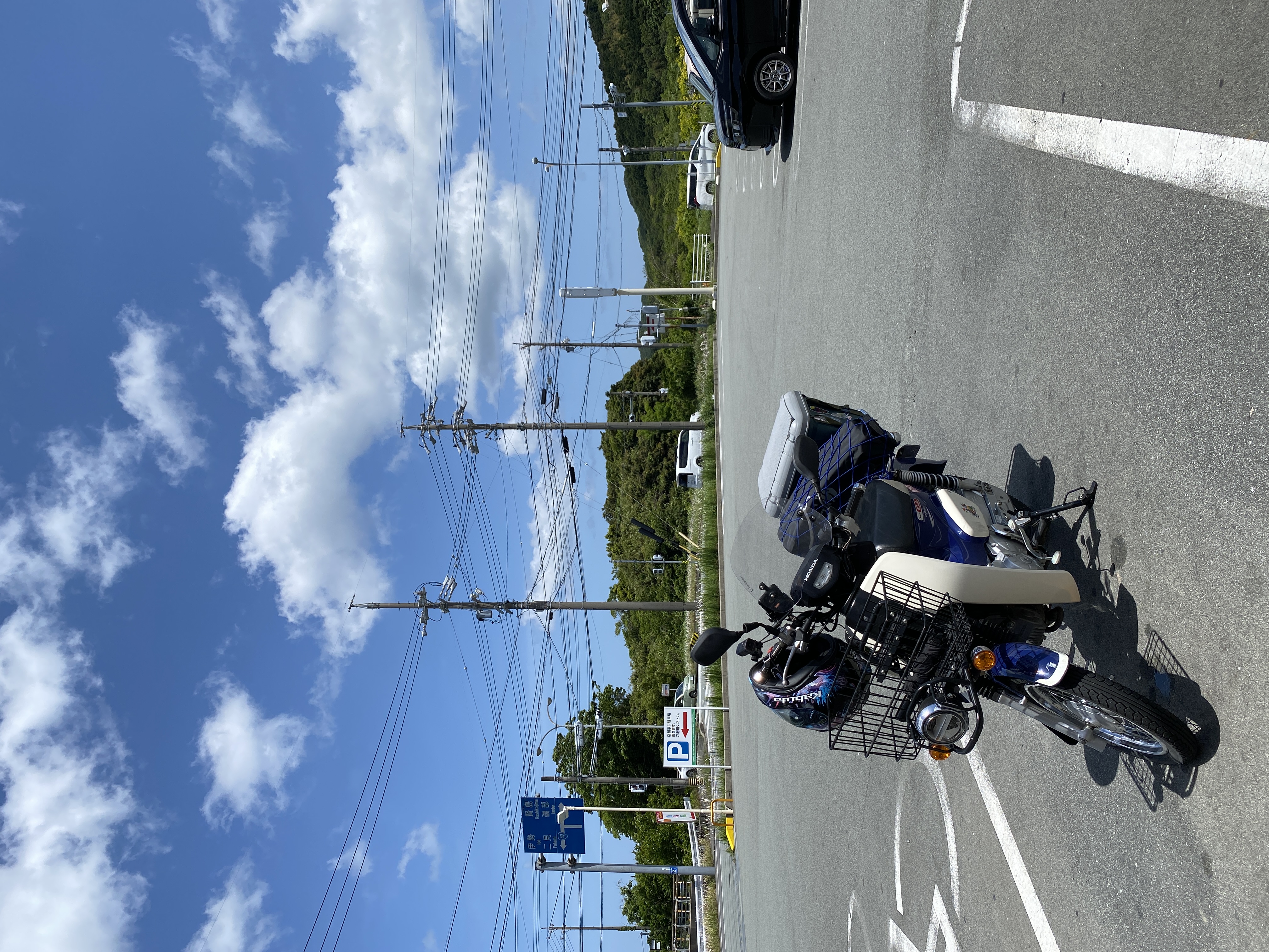 飯高駅自体はいい写真がなかった。かわりに伊勢神宮ちかくのコンビニ。